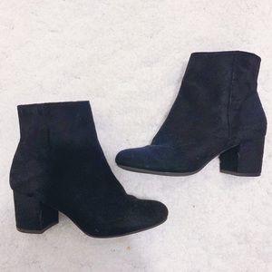 Block heel booties 5.5